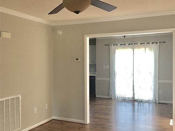 4th image of 325 E Myles Ln