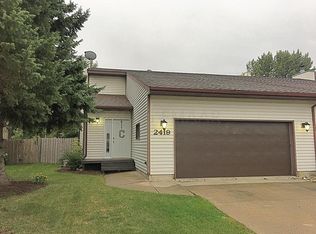 2419 18th St S, Fargo, ND 58103
