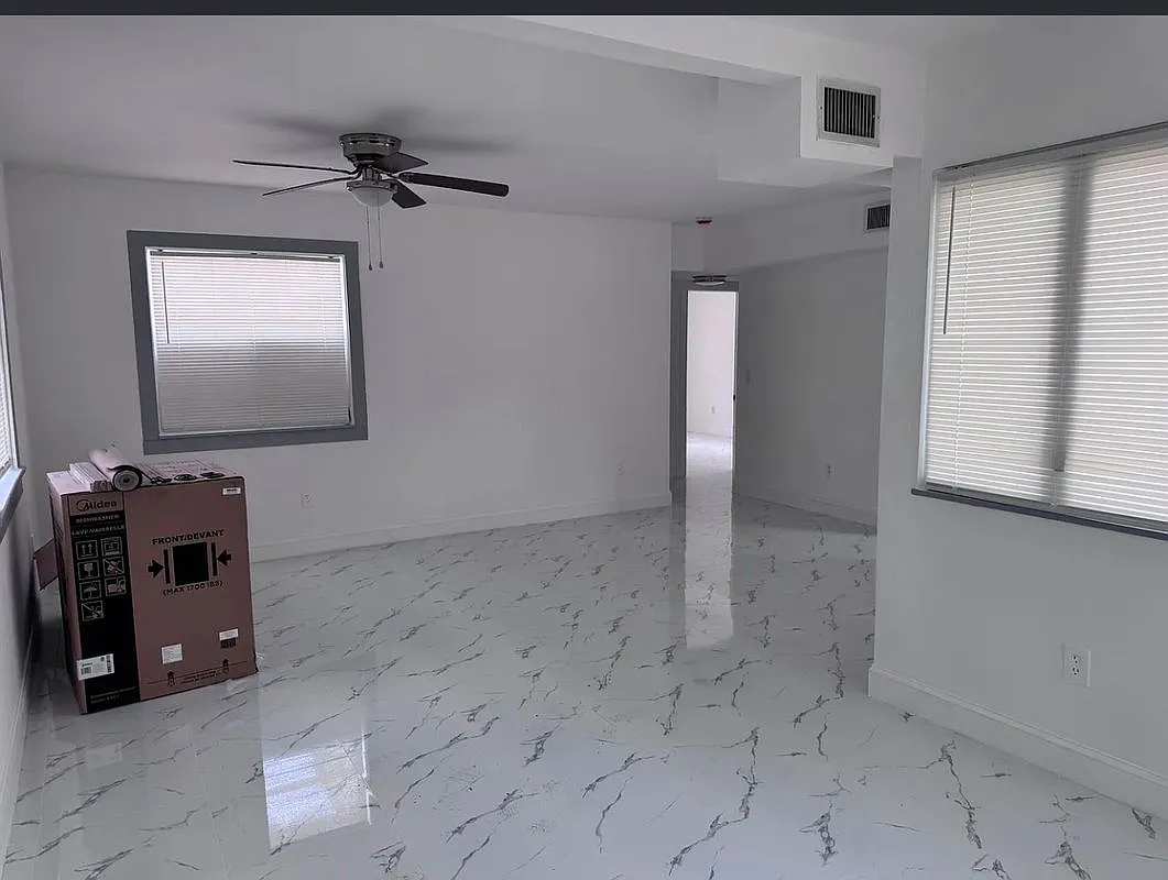 2 bed, 1.0 bath, 855 sqft, $2,200 — Photo 3