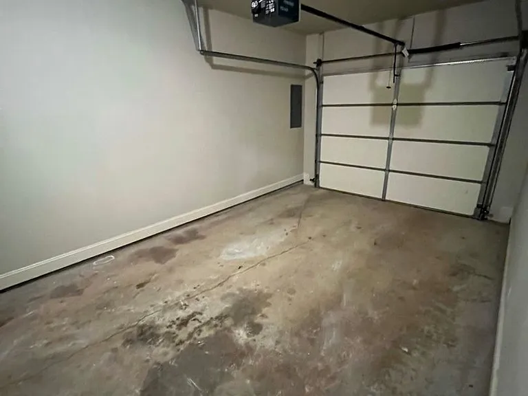 328 Amber Ln — Photo 29