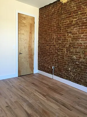 Rented by BRICK & GALO REALTY CORP | media 28