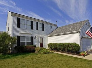 1611 Gleneagle Ct, Carpentersville, IL 60110