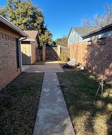 5th image of 3613 Driftwood Dr