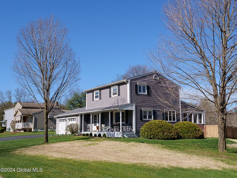 2nd image of 63 Cook Circle