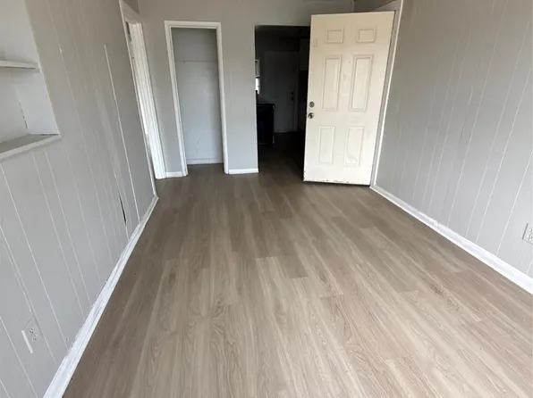 126 W 6th St, Freeport, TX