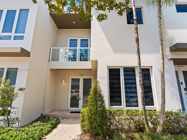 6432 NW 104th Ct, Doral, FL 33178