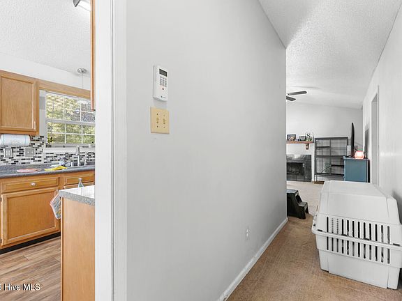 4th image of 3001 E Windgate Court