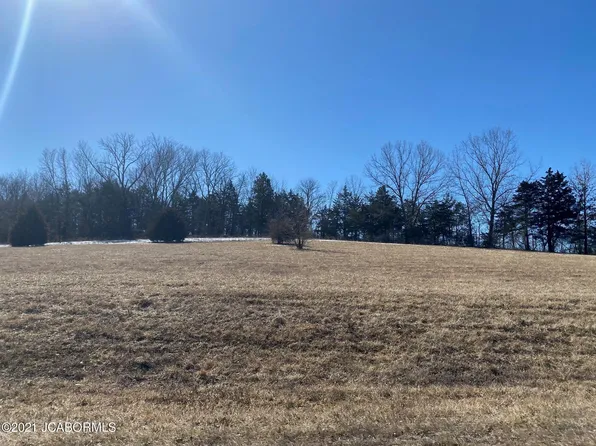 609 Whispering Cedars Ln, Jefferson City, MO 65101