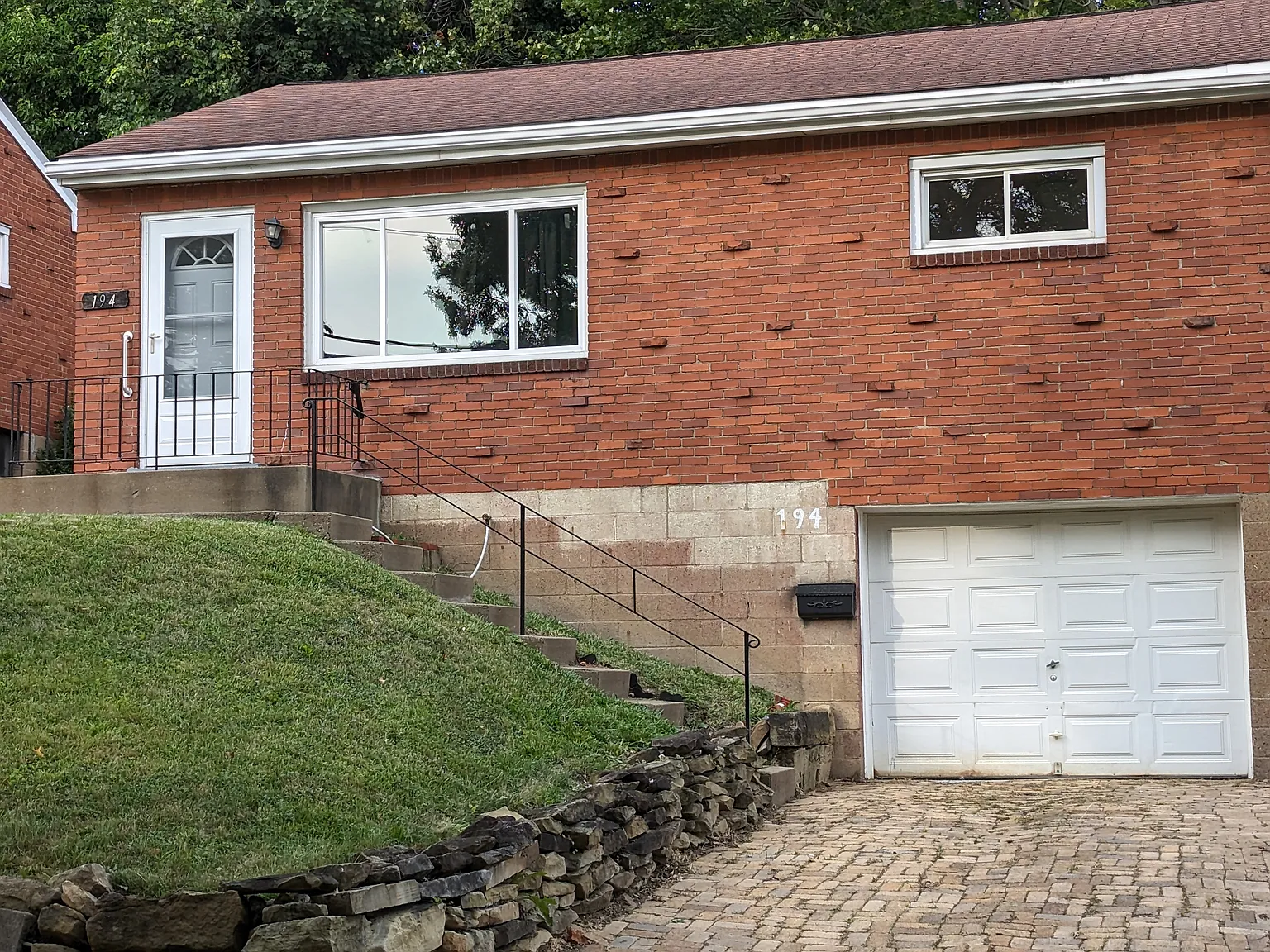 2 bed, 900 sqft, $1,150 — Photo 1