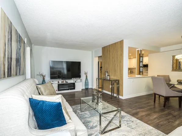 1900 Sheppard Ave E #1509, Toronto, ON M2J 4T4