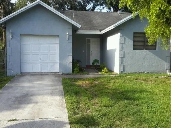 2810 NW 8th Ct, Fort Lauderdale, FL 33311