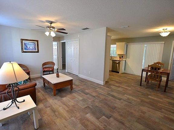 5th image of 213 Briar Cliff Dr