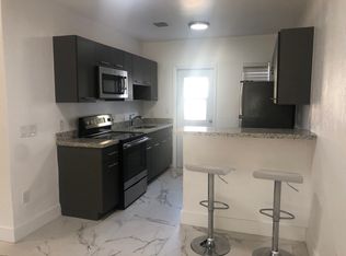 3541 SW 6th St, Miami, FL 33135