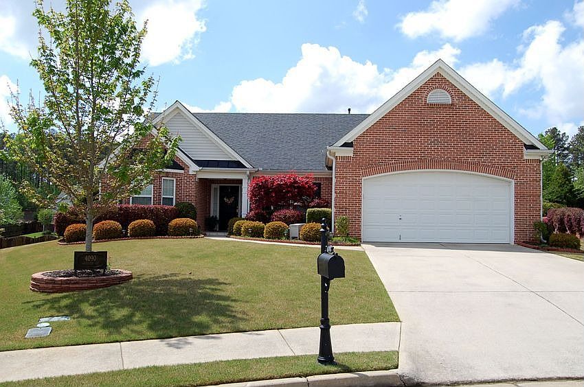 Grogeous stepless ranch home