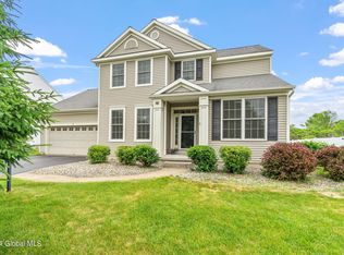 10 Surrey Dr, Ballston Lake, NY 12019