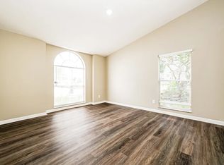 4713 Rocking Chair Dr, Valrico, FL 33596