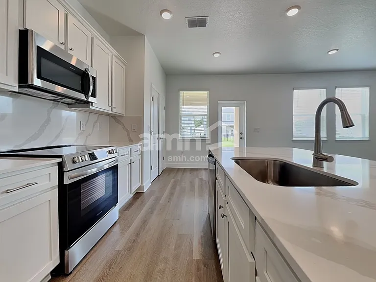 16467 Cheyanne Ct — Photo 4