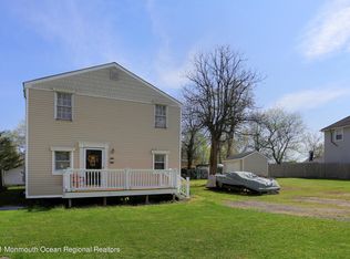 212 Raritan St, Keyport, NJ 07735