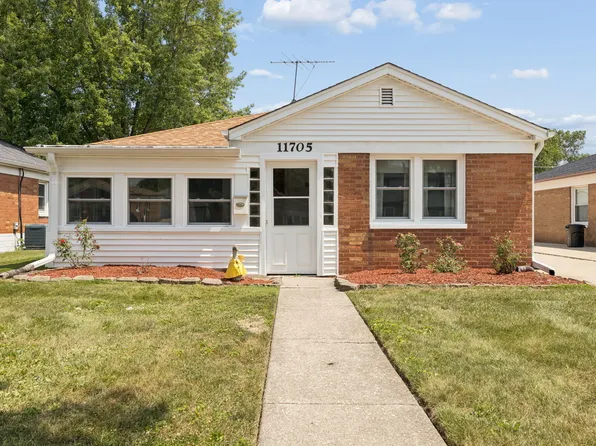 11705 S Meadow Lane Dr, Merrionette Park, IL 60803