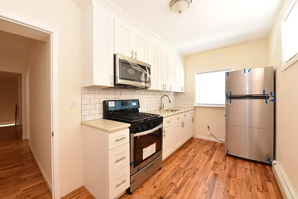 Sold by Bouklis Group | media 7