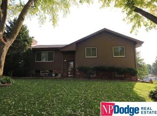 3903 N 94th St, Omaha, NE 68134