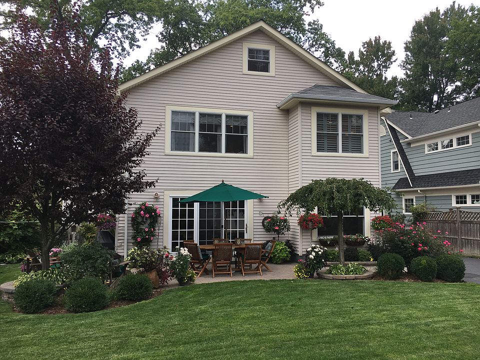 2nd image of 419 Birch Pl