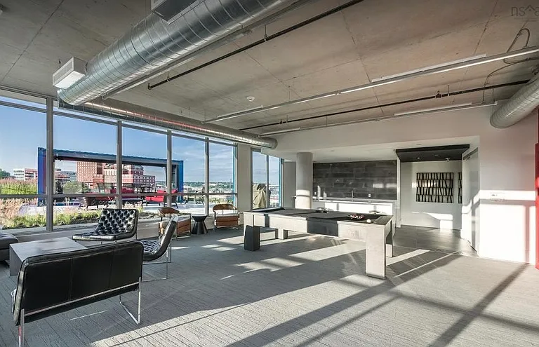 1065 Barrington St #1 — Photo 2
