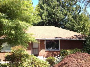 1718 NE 98th St, Seattle, WA 98115