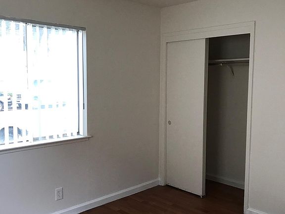 3rd image of 2277 Pasetta Dr APT 1