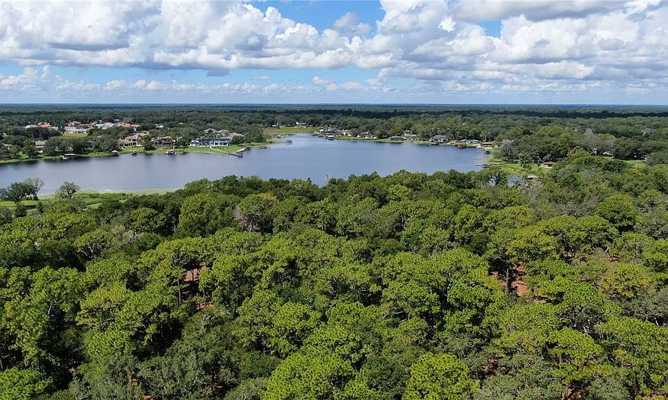 1st image of Lake Markham Rd