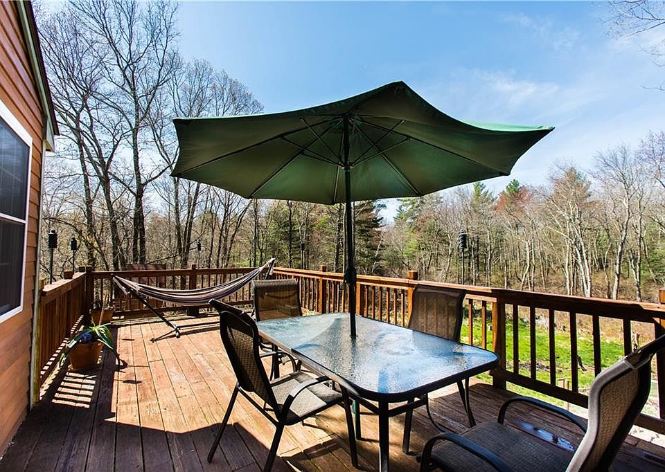 1676 E Wallum Lake Rd, Pascoag, RI 02859 Zillow