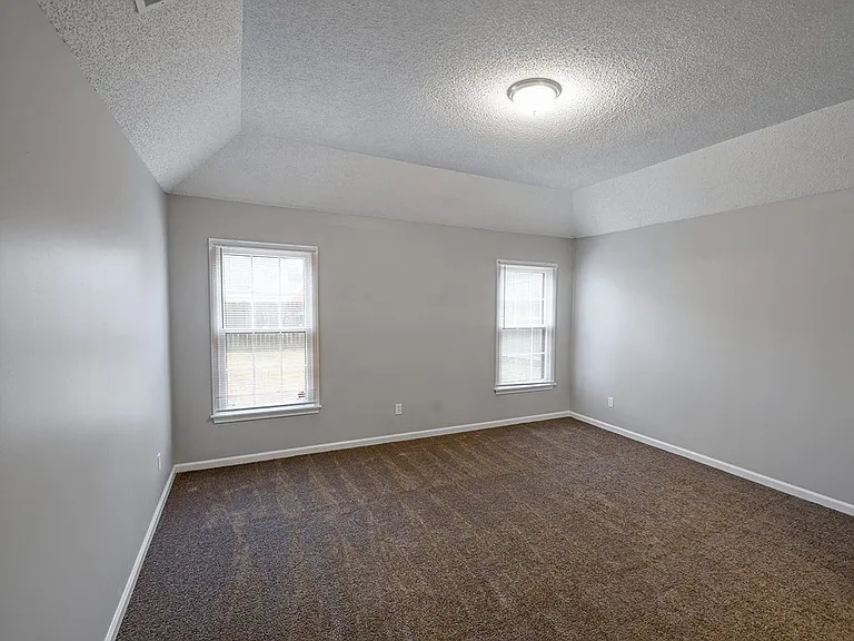 7298 Ashley Oaks Dr — Photo 8