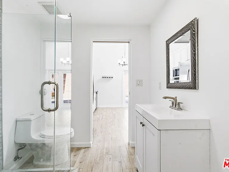 8424 W 4th St — Photo 15