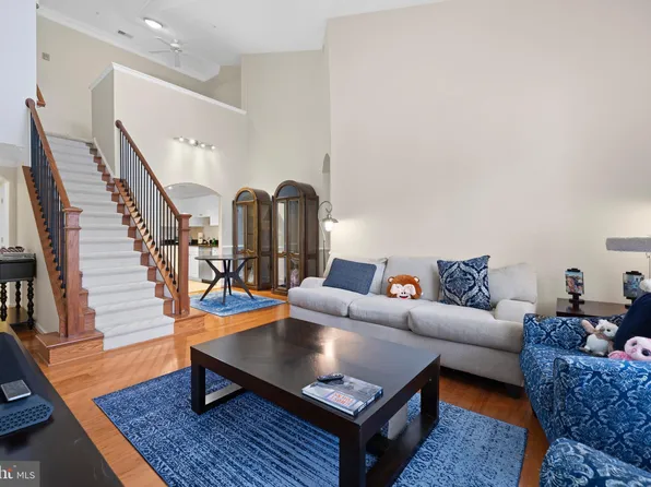 17 Granite Pl Unit 493, Gaithersburg, MD 20878