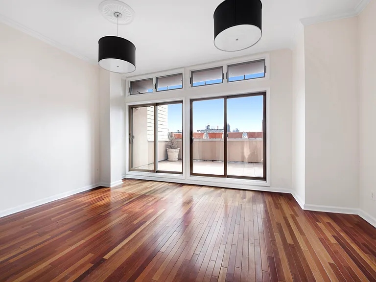 11 W 131st St #C4 — Photo 5