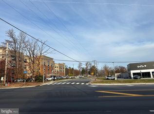 8529 Woodlawn Ct, Alexandria, VA