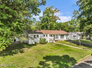 459 Redmond Ave, Oakhurst, NJ 07755