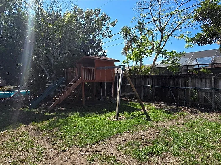 4580 24th Pl SW #B — Photo 13