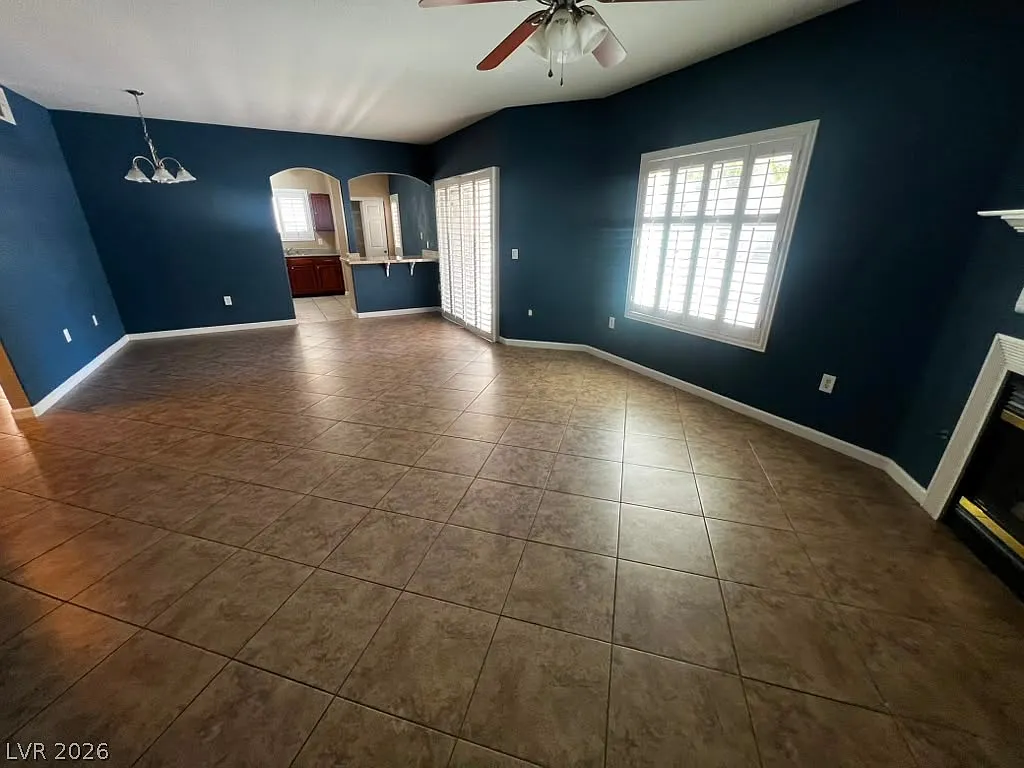 2 bed, 2.0 bath, 1369 sqft, $1,500 — Photo 3