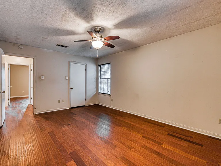 12119 Shawnee Forest Dr — Photo 14
