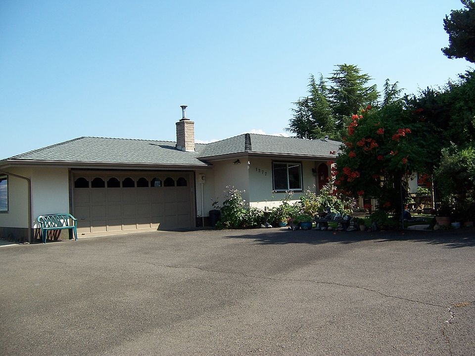 2nd image of 1277 Carpenter Hill Rd