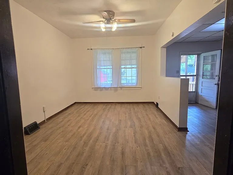 37 Walnut St — Photo 7