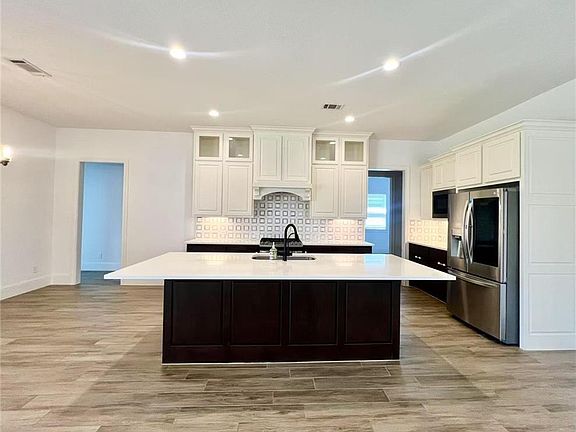 5th image of 3903 Eskew Dr