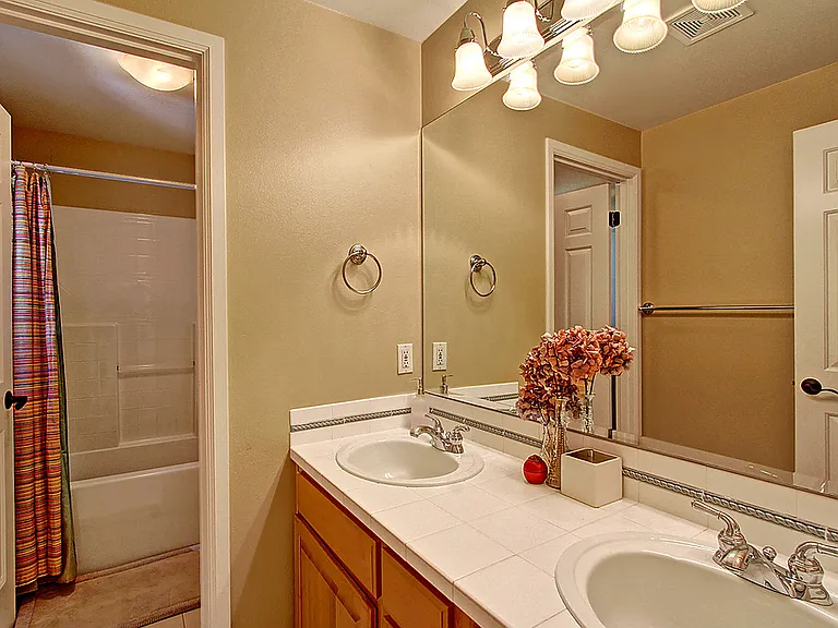 Hall bathroom upstairs