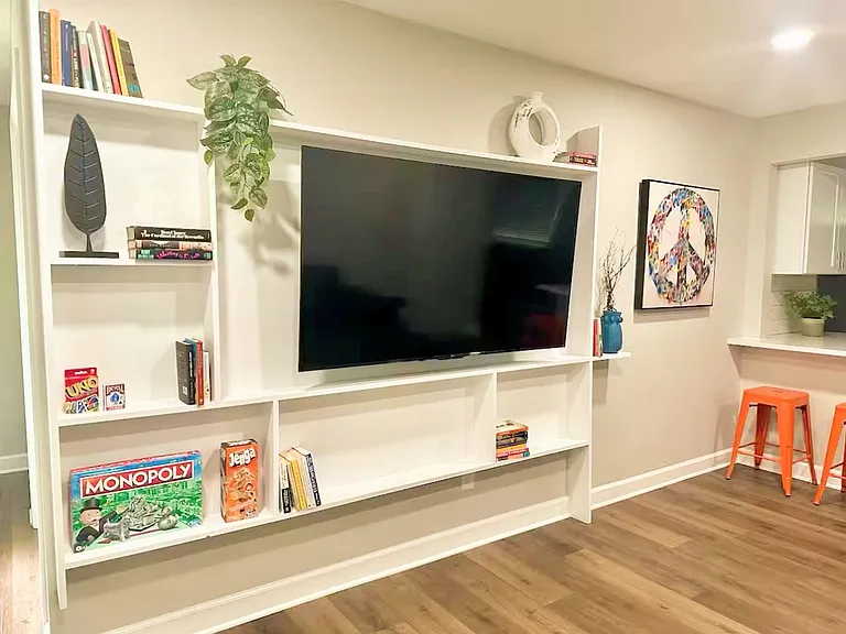 329 Catherine Dr — Photo 6