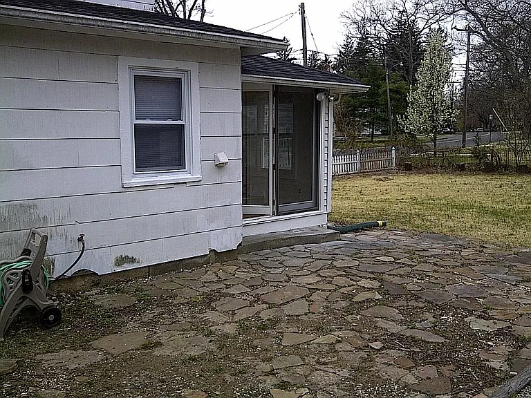 409 W Lincoln Ave — Photo 13