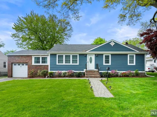 85 Laurel Ave, Dumont, NJ 07628