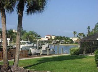 366 Seabee Ave, Naples, FL 34108