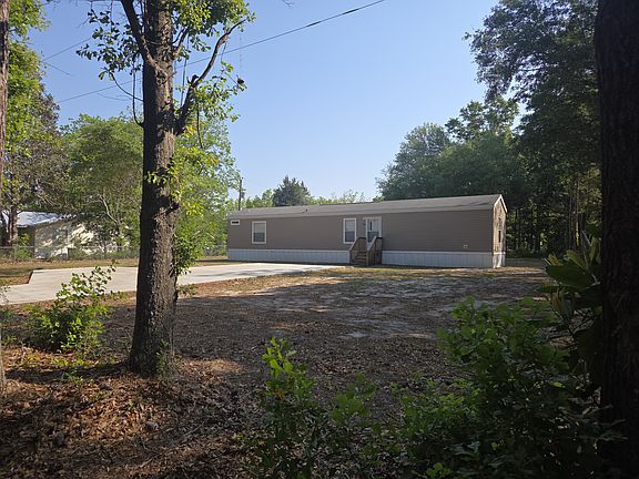 2nd image of 1040 Short Cut Rd