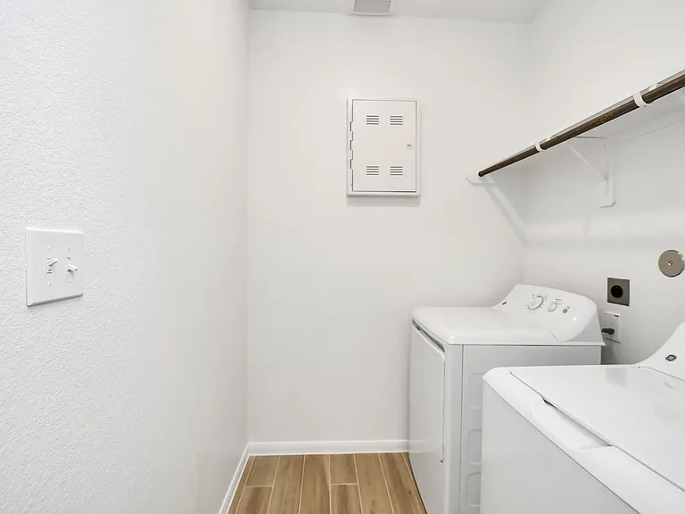 2431 Waybread Ln — Photo 32